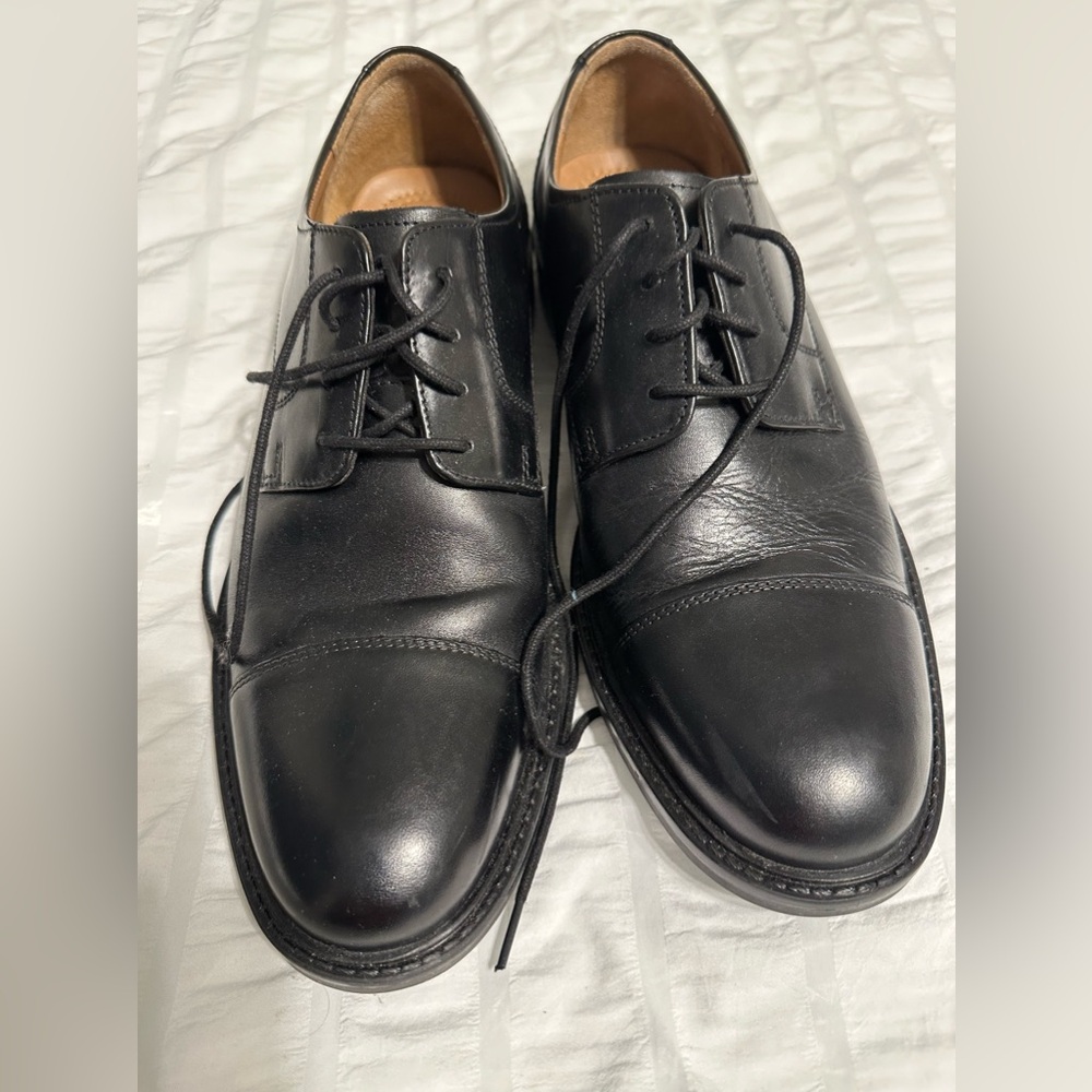 Men’s black dress shoes size 10